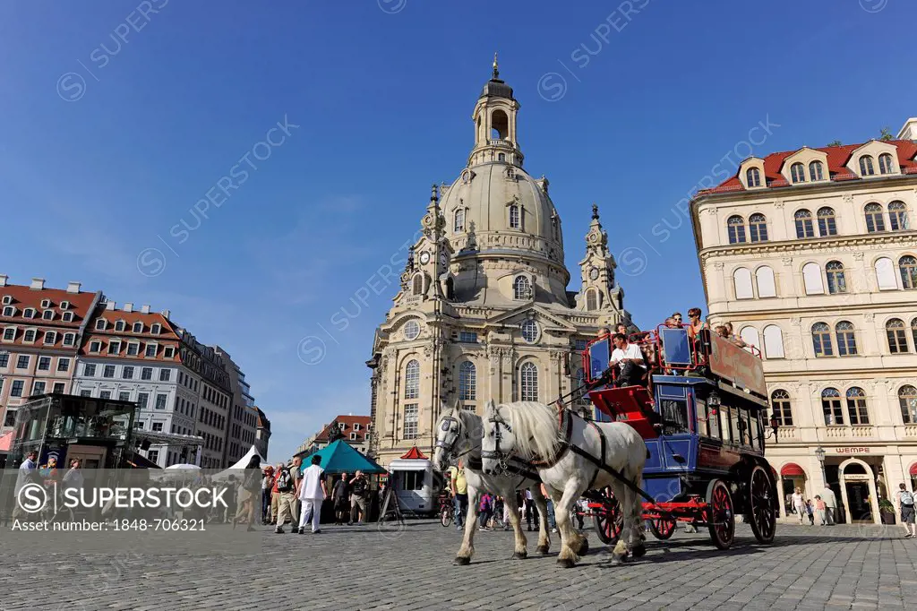 City Festival in Dresden, Frauenkirche church, Neumarkt square, horse-drawn carriage, Saxony, Germany, Europe