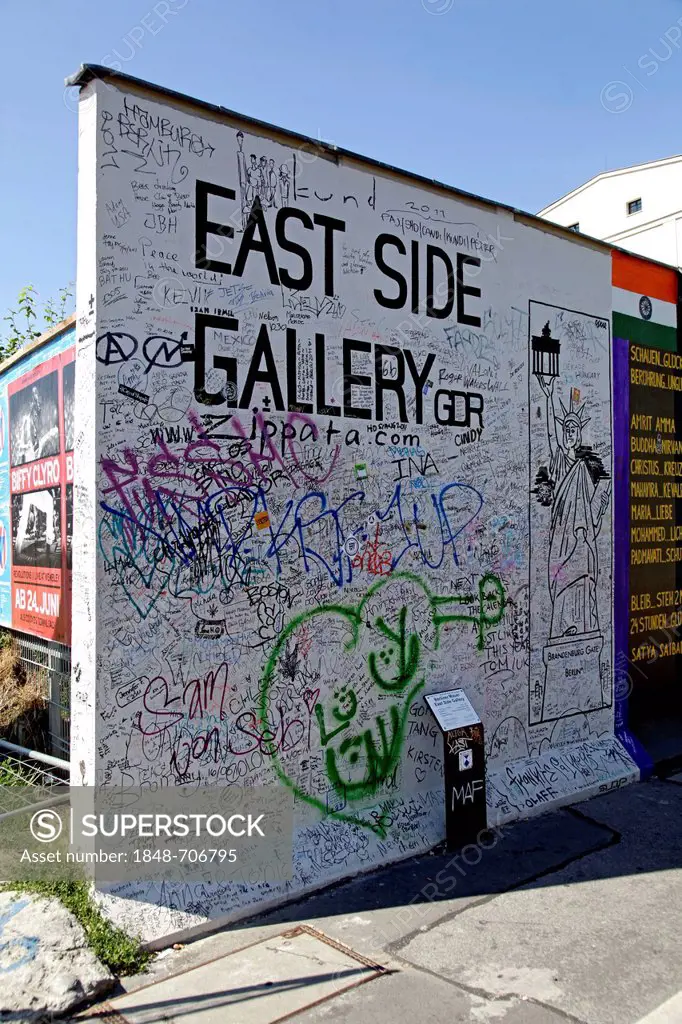 Remainder of the Berlin Wall, East Side Gallery, Berlin, Germany, Europe