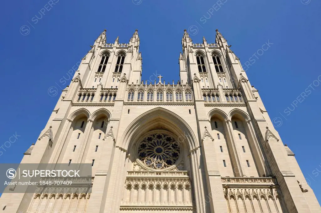 West facade, west portal with Ex Nihilo relief, Washington National Cathedral or Cathedral Church of Saint Peter and Saint Paul in the diocese of Wash...