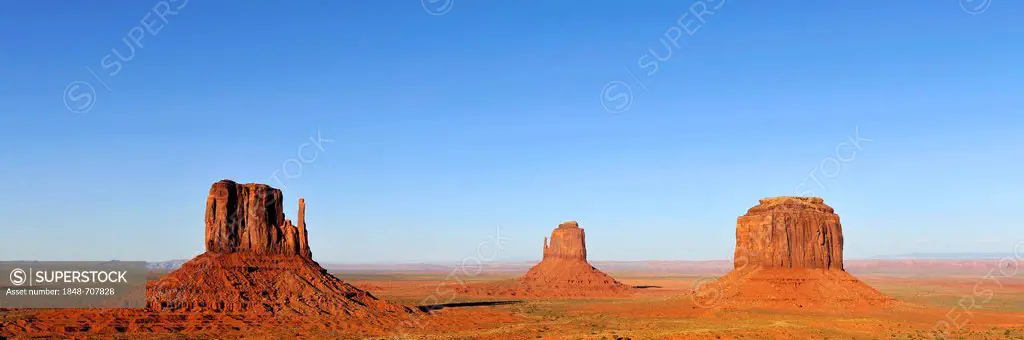 Panoramic view of mesas, West Mitten Butte, East Mitten Butte, Merrick Butte, Monument Valley, Navajo Tribal Park, Navajo Nation Reservation, Arizona,...