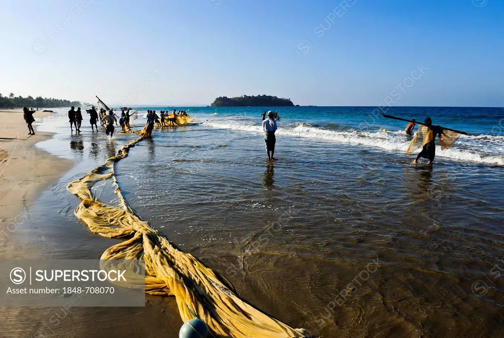 Many fishermen with fishing nets on the Bay of Bengal, Ngwe Saung Beach, Myanmar, Burma, Southeast Asia, Asia