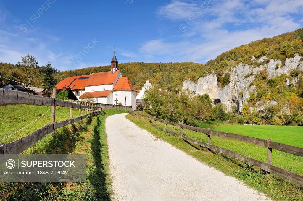 Hiking trail to the Kaeppeler estate and St. George's Basilica near Thiergarten in the Upper Danube Valley, Sigmaringen district, Baden-Wuerttemberg, ...