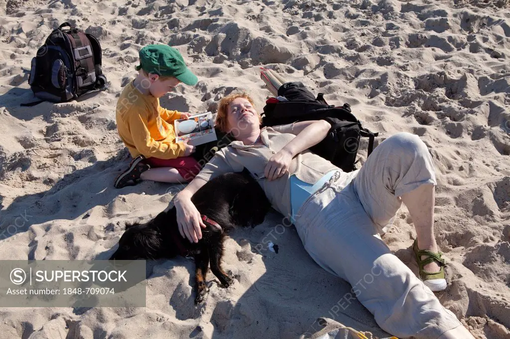 Mother and son on a beach, Kuehlungsborn-West, Mecklenburg-Western Pomerania, Germany, Europe