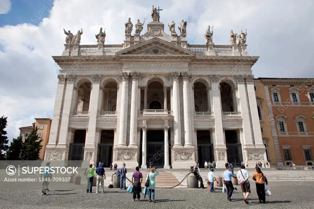 Facade of the Basilica San Giovanni in Laterano, Rome, Italy, Europe