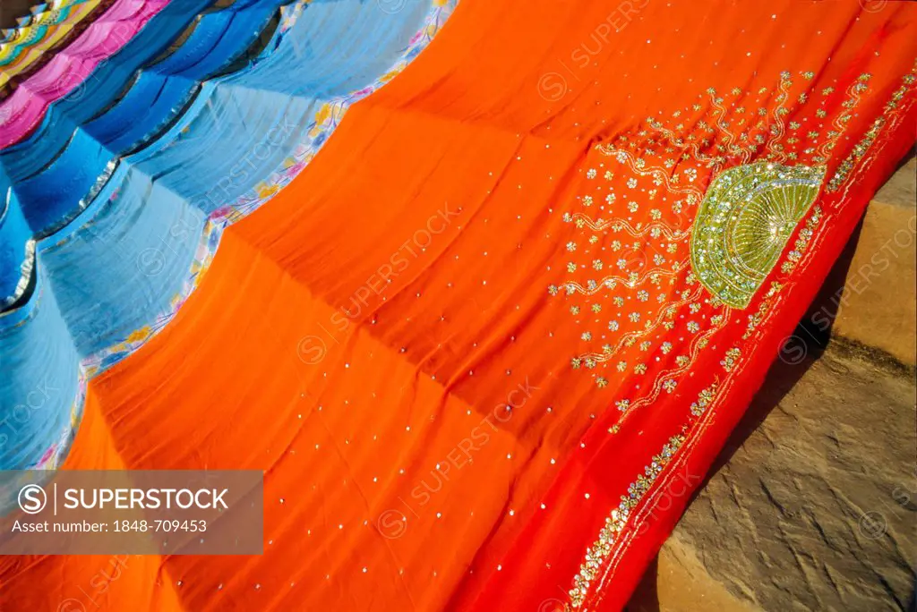 Sari drying quickly in the hot winds of Varanasi, Uttar Pradesh, India, Asia