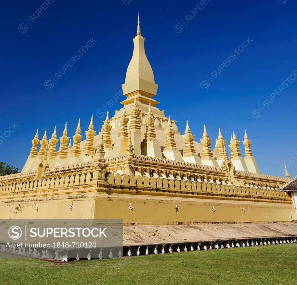 Pha That Luang stupa, temple, landmark, Vientiane, Laos, Indochina, Asia