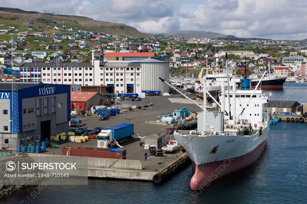 Port of Tórshavn on Streymoy, capital of the Faroe Islands, group of islands in the North Atlantic, Denmark, Northern Europe