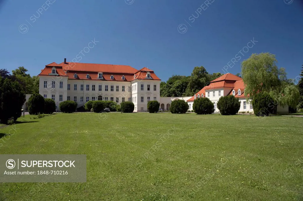 Schloss Nischwitz Castle near Wurzen, courtyard view, Saxon Castle and Heathland, Saxony, Germany, Europe