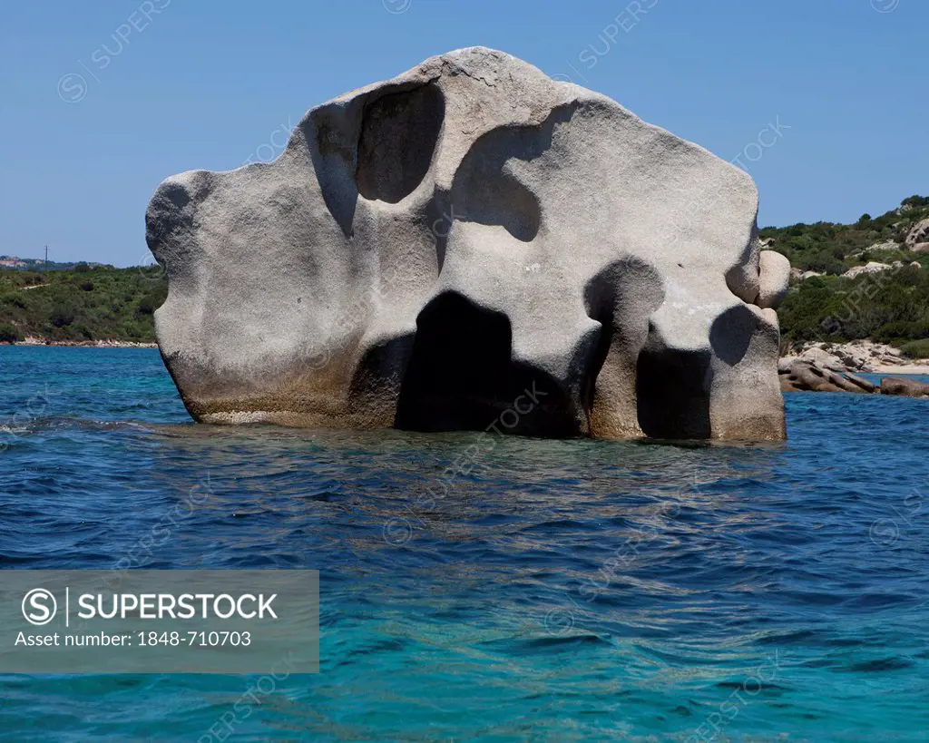 Rock formation in Parco Nazionale dell 'Archipelago di La Maddalena, La Maddalena Archipelago National Park, Sardinia, Italy, Europe