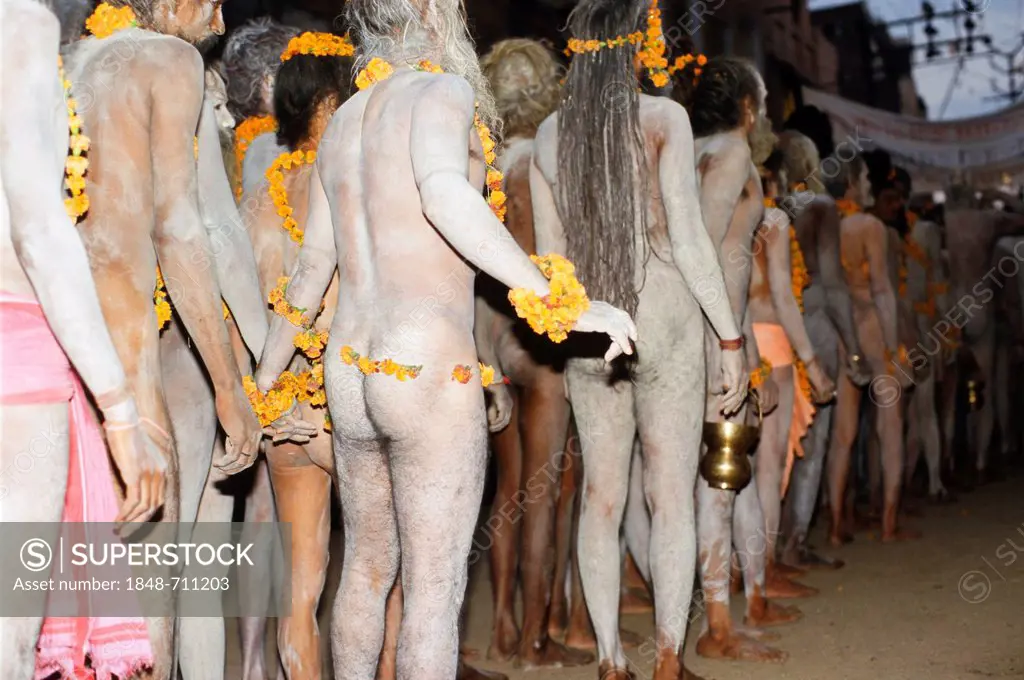 Naked participants in the archaic Shivratri procession, Varanasi, Uttar Pradesh, India, Asia