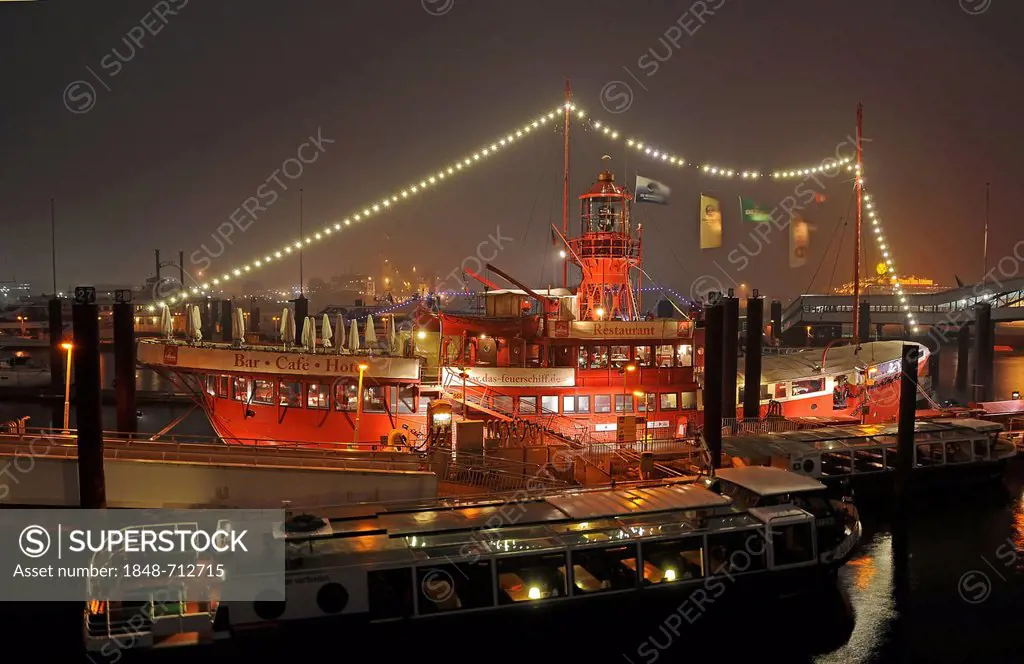Lightship, Port of Hamburg, by night, fog, Hamburg, Germany, Europe