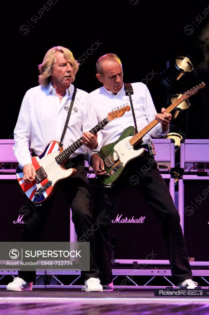 Rick Parfitt, on the left, and Francis Rossi performing with their band Status Quo, Freilichtbuehne Junge Garde outdoor stage, Dresden, Saxony, German...