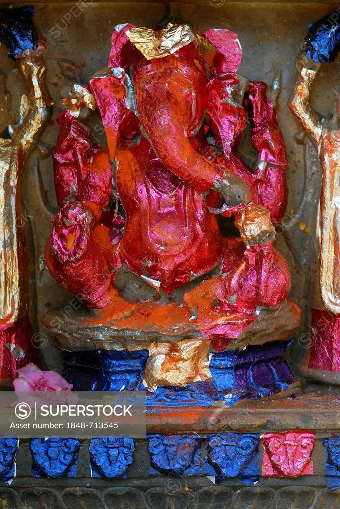 Hindu elephant god Ganesha, Mool Sagar, heritage hotel and pleasure gardens of the Mahaajas of Jodhpur near Jaisalmer, Thar Desert, Rajasthan, North I...