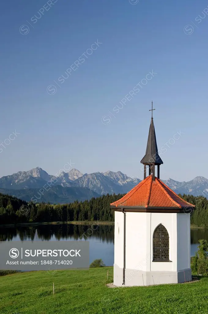 Chapel on Lake Hegratsrieder See near Fuessen, Allgaeu, Bavaria, Germany, Europe