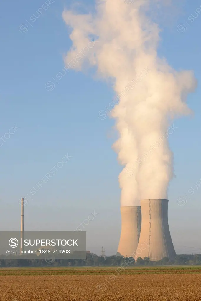 E.ON Grafenrheinfeld Nuclear Power Plant, cooling towers, Schweinfurt, Bavaria, Germany, Europe