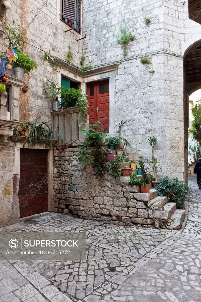 Entrance with a stone staircase, historic centre of Trogir, UNESCO World Heritage Site, Trogir, Split region, central Dalmatia, Dalmatia, Adriatic coa...