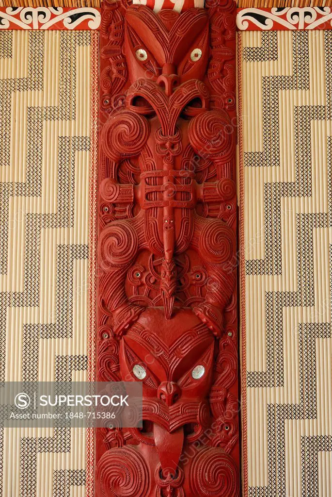 Maori carving, wooden relief with mother of pearl inlays, figural representation and ornaments, Maori Meeting House, Waitangi Treaty Grounds, Waitangi...