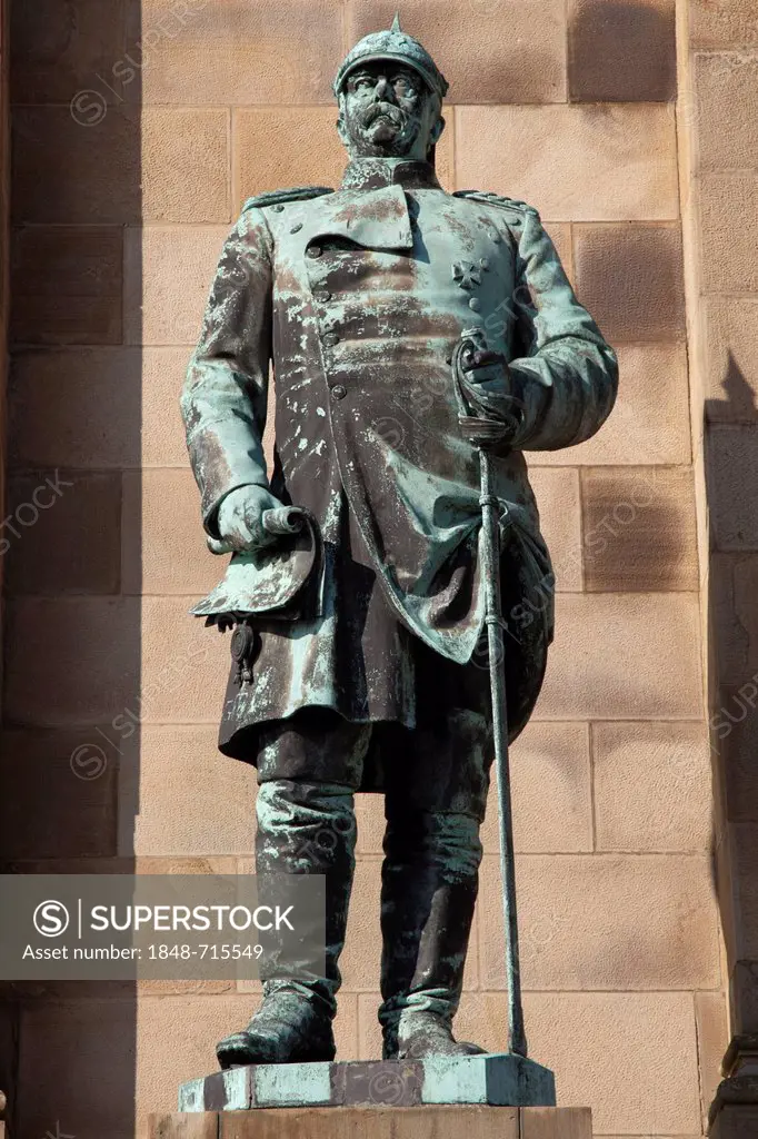 Statue of Count Otto von Bismarck, Kaiser Wilhelm Memorial, Hohensyburg, Syburg, Dortmund, Ruhr region, North Rhine-Westphalia, Germany, Europe, Publi...