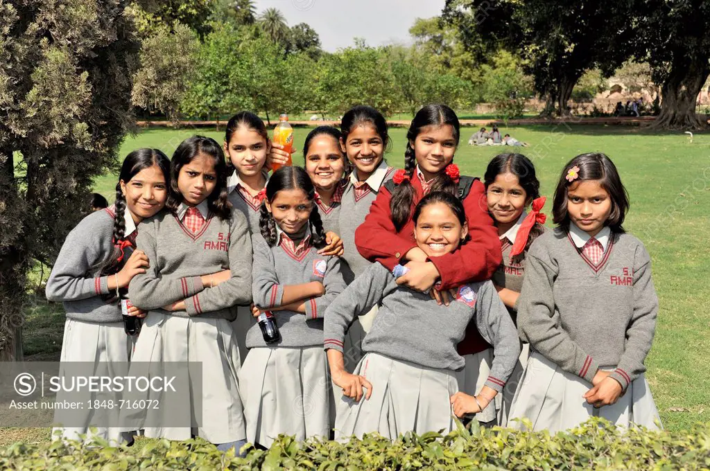 Indian schoolgirls, Delhi, North India, India, Asia