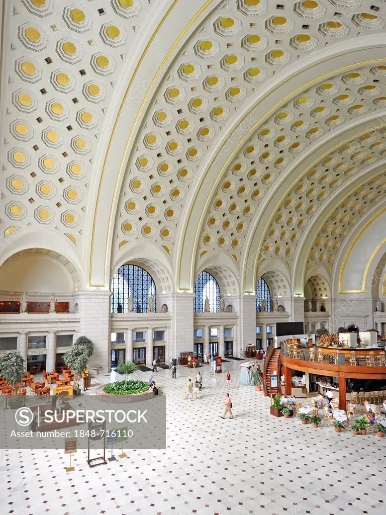 Interior view, Great Main Hall, waiting room, Union Station, Washington DC, District of Columbia, United States of America
