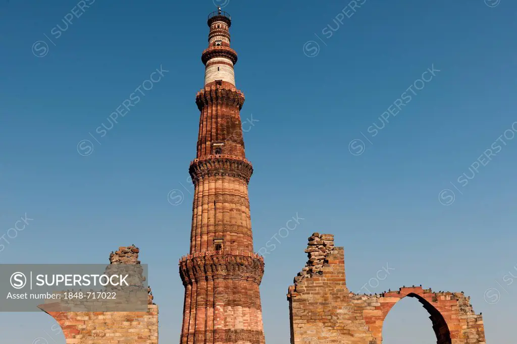 Qutb Minar minaret, UNESCO World Heritage Site, New Delhi, North India, India, Asia