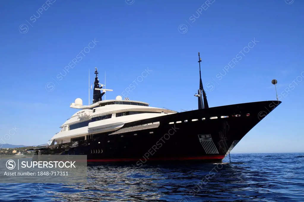Motor yacht, Alfa Nero, built by Oceanco, length 82 metres, built in 2007, on the Côte d'Azur, Mediterranean, France, Europe
