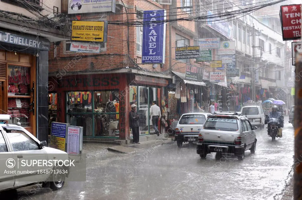Monsoon rains in the tourist district of Thamel, Kathmandu, Bagmati, Nepal, South Asia, Asia