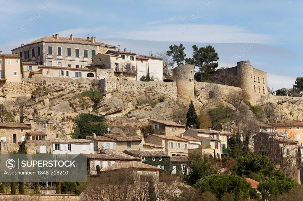 Village of Menerbes, Luberon, Vaucluse, Provence, France, Europe
