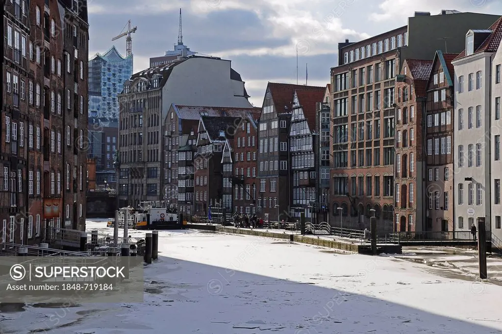 Town canal in the winter, Hamburg, Germany, Europe