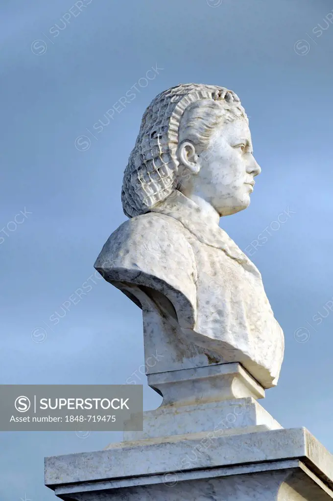 Statue, bust, Clotilde del Carmen Rodriguez, poet, writer, artist, 1829-1881, Cienfuegos, Cuba, Greater Antilles, Caribbean, Central America, America