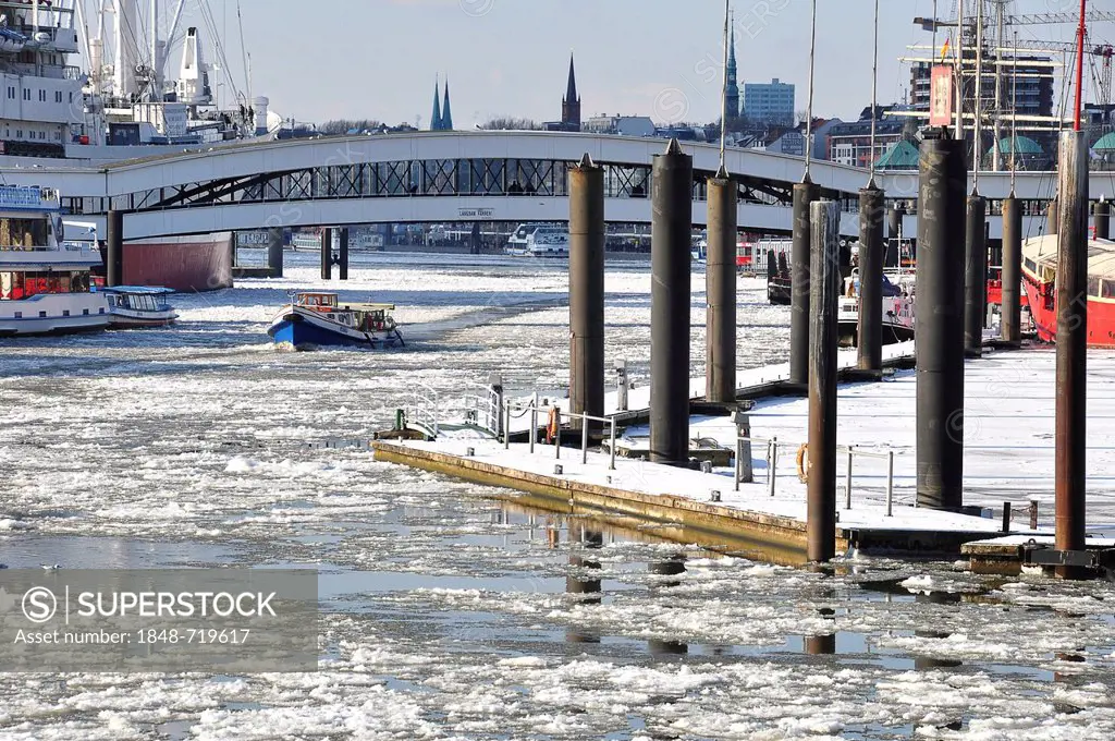 Port of Hamburg in the winter, Hamburg, Germany, Europe