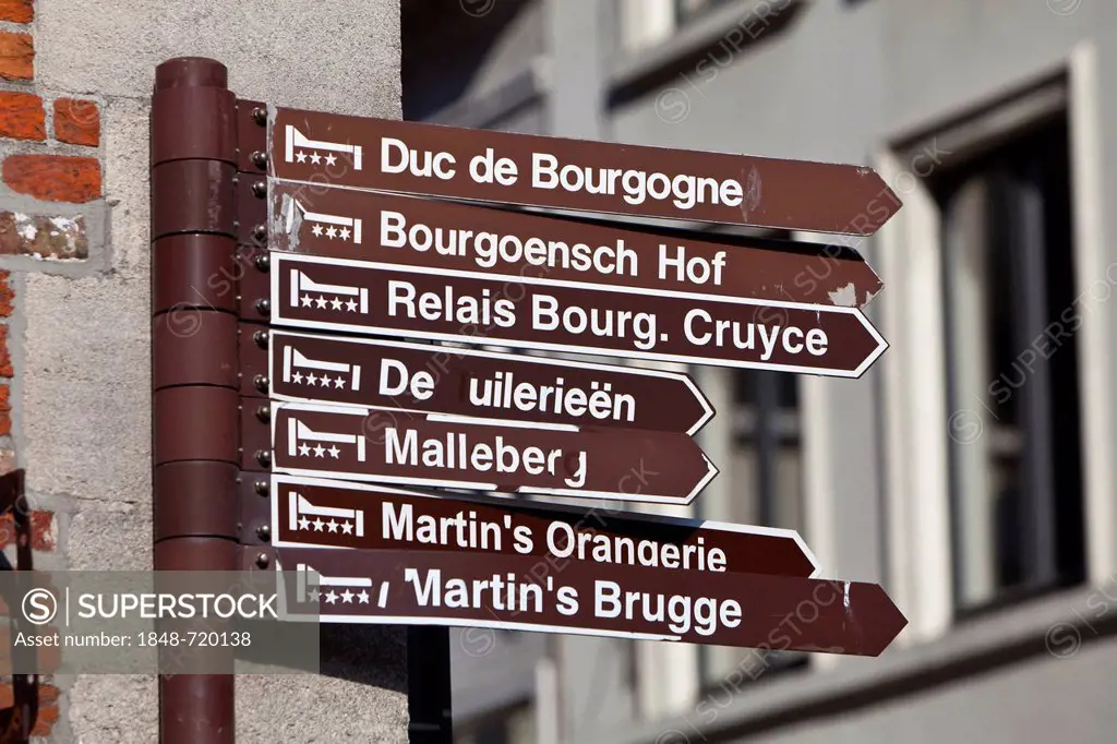 Sign indicating the route to various hotels, old town of Bruges, UNESCO World Heritage Site, West Flanders, Flemish Region, Belgium, Europe