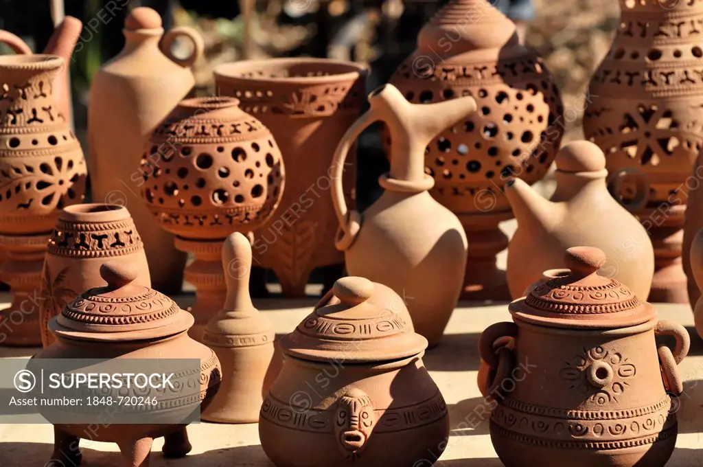 Jars, water vessels, pottery works, souvenirs, Trinidad, Cuba, Greater Antilles, Caribbean, Central America, America