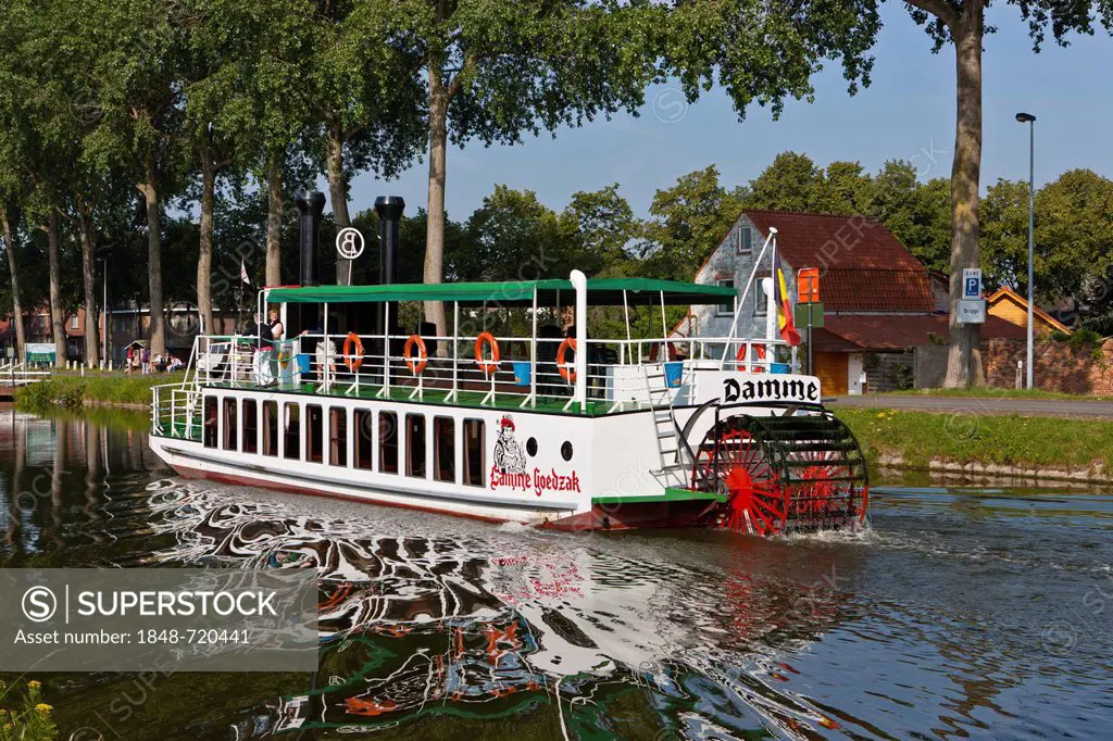 Old steamboat on a canal between Bruges and Damme, Damse Vaart-Zuid, Damme, Bruges, West Flanders, Flemish Region, Belgium, Europe