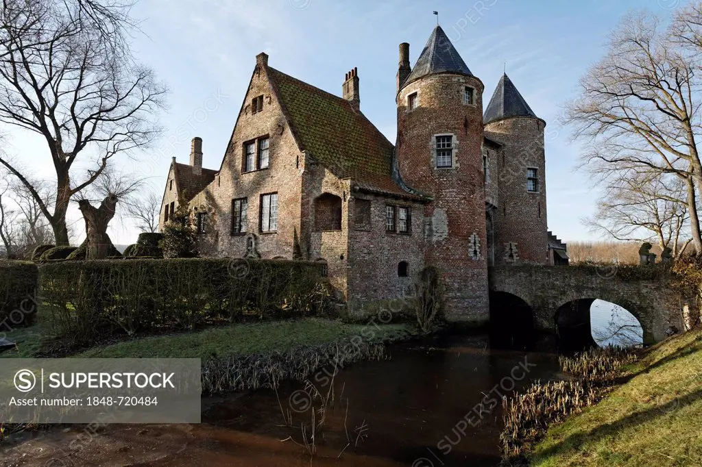Ooostkerke Castle from the 14th century, polder village of Ooostkerke-Damme, West Flanders, Belgium, Europe