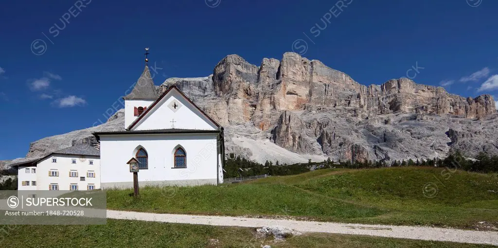 Pilgrimage Church of Santa Croce, St. Leonard, Alto Adige, Italy, Europe