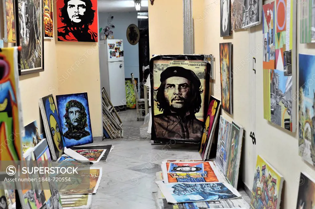 Picture sale, poster, oil paintings, pictures of Ernesto Ché Guevara, and others, gallery, town centre of Havana, Centro Habana, Cuba, Greater Antille...
