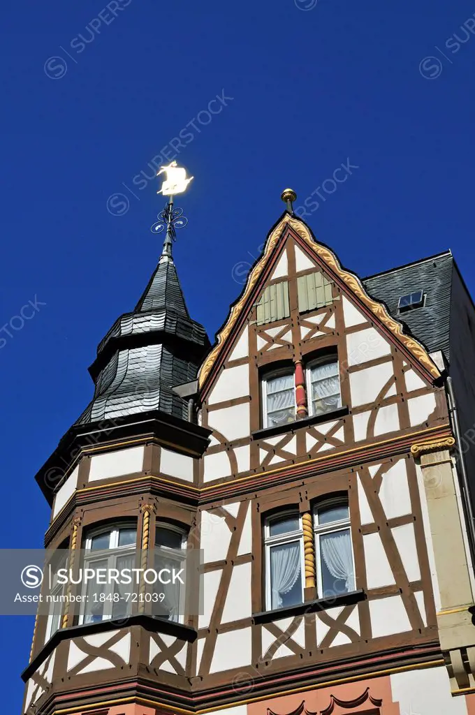Half-timbered house with a weather vane on the marketplace of Bernkastel-Kues, Rhineland-Palatinate, Germany, Europe, PublicGround