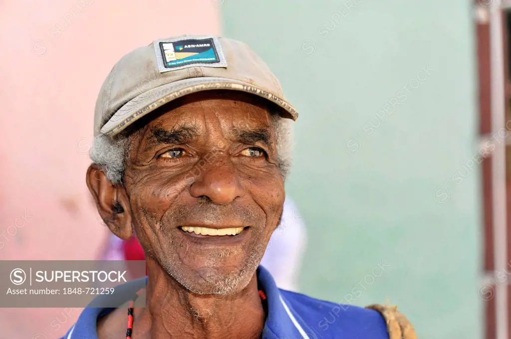 Cuban man, portrait, Trinidad, Cuba, Greater Antilles, Caribbean, Central America, America