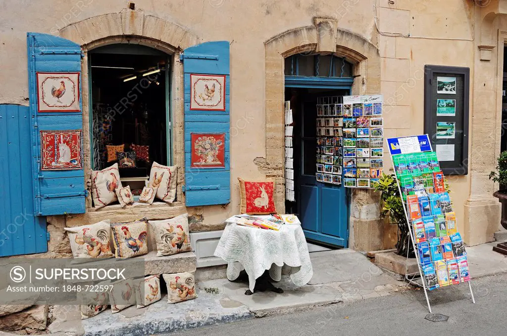 Souvenir shop, Gordes, Vaucluse, Provence-Alpes-Cote d'Azur, Southern France, France, Europe, PublicGround