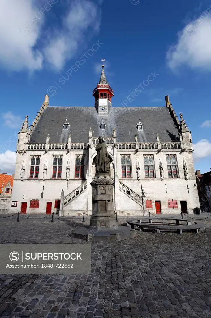 Historic City Hall and a Memorial to Jacob van Maerlant, Grote Markt square, Damme, West Flanders, Belgium, Europe