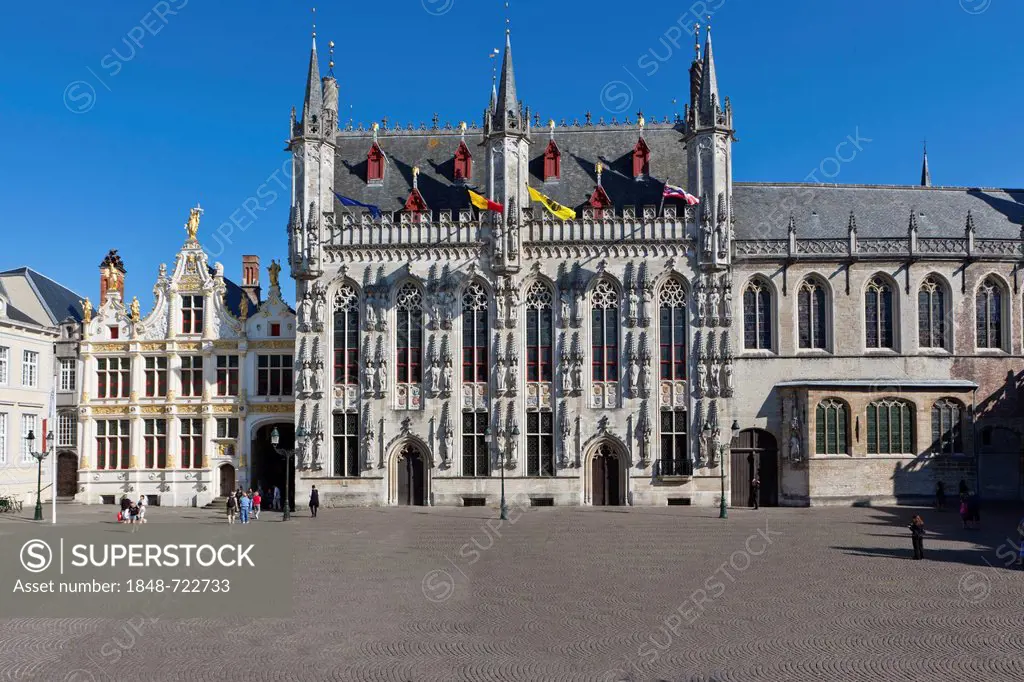 Grote Markt square and Stadhuis, city hall, old town of Bruges, UNESCO World Heritage Site, West Flanders, Flemish Region, Bruges, Belgium, Europe