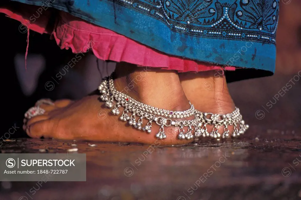 Feet of a young woman with anklets, Khajuraho, Madhya Pradesh, India, Asia