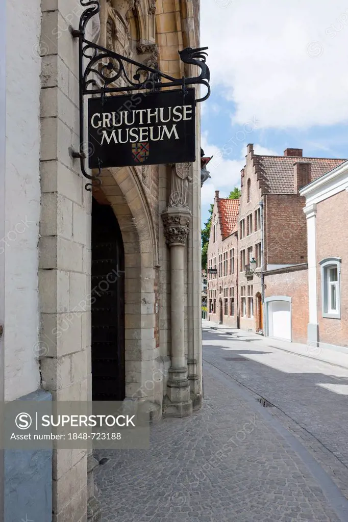 Gruuthusemuseum near Onze-Lieve-Vrouwekerk, Church of Our Lady, historic centre of Burges, UNESCO World Heritage Site, West Flanders, Flemish Region, ...