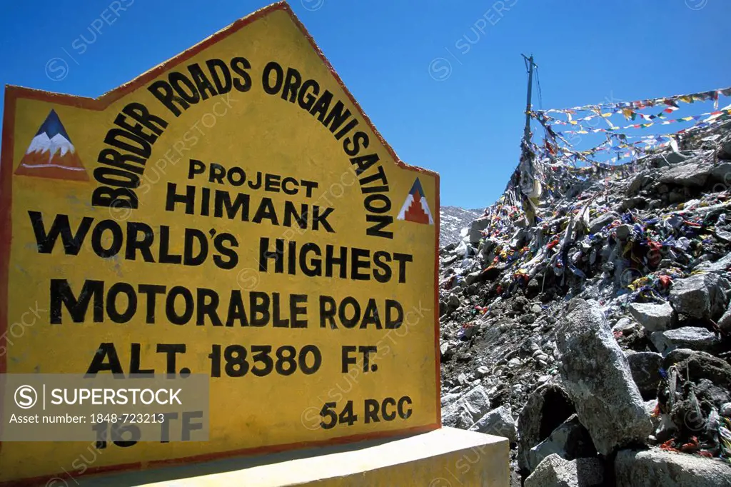 Street sign, highest drivable road in the world, pass, Khardung La, Ladakh, Jammu and Kashmir, Himalayas, North India, India, Asia