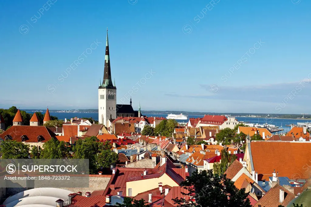 View from Toompea, Cathedral Hill, to the city walls, St. Olaf's Church and the old town, UNESCO World Heritage Site, Tallinn, Estonia, Baltic States,...