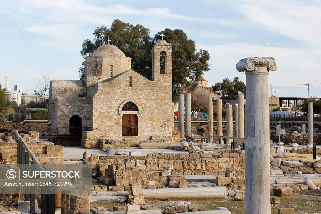 Chrysopolitissa Basilica, Agia Kyriaki and St. Pauls Pillar, Paphos, Cyprus, Greece, Europe