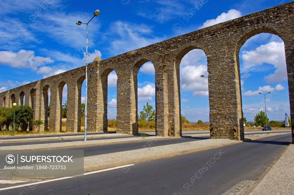 Água de Prata Aqueduct, Évora, UNESCO World Heritage Site, Alentejo, Portugal, Europe