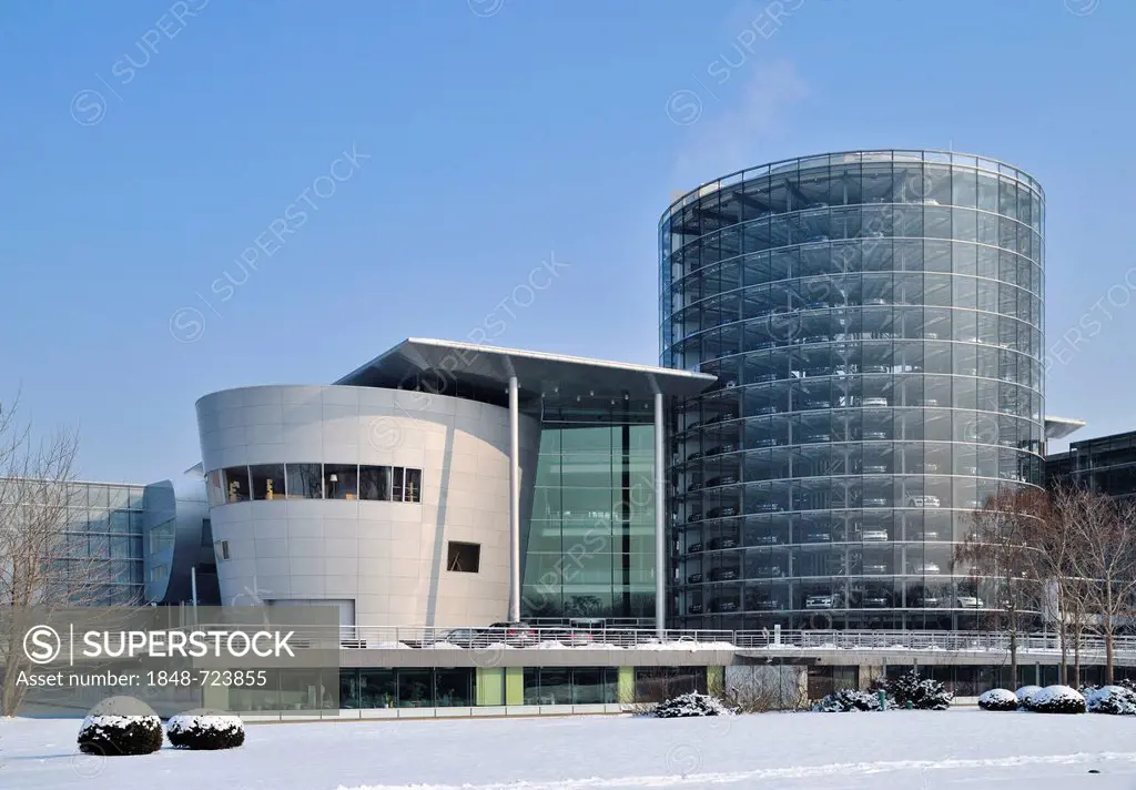 Volkswagen Transparent Factory, Great Garden, Dresden, Saxony, Germany, Europe
