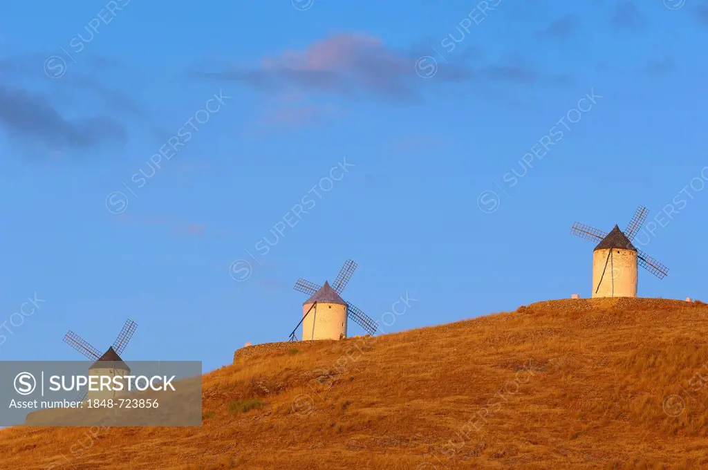 Windmills, Consuegra, Toledo province, Route of Don Quixote, Castilla-La Mancha, Spain, Europe